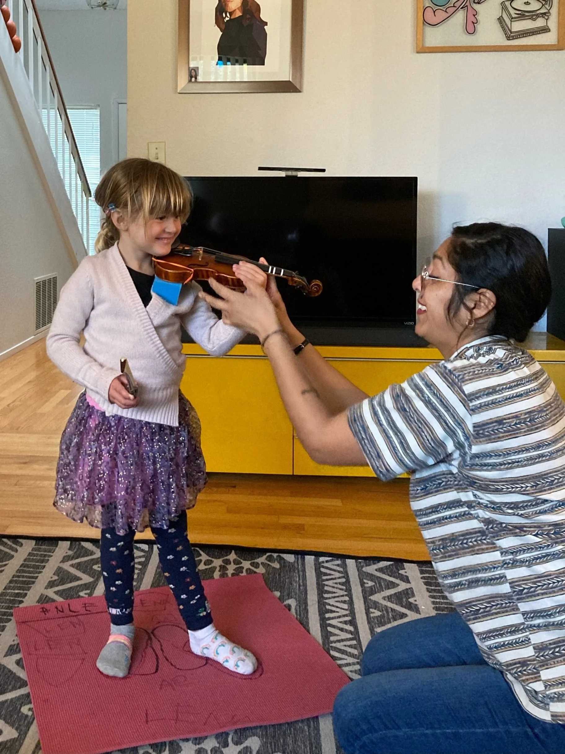 Rosa teaching strings